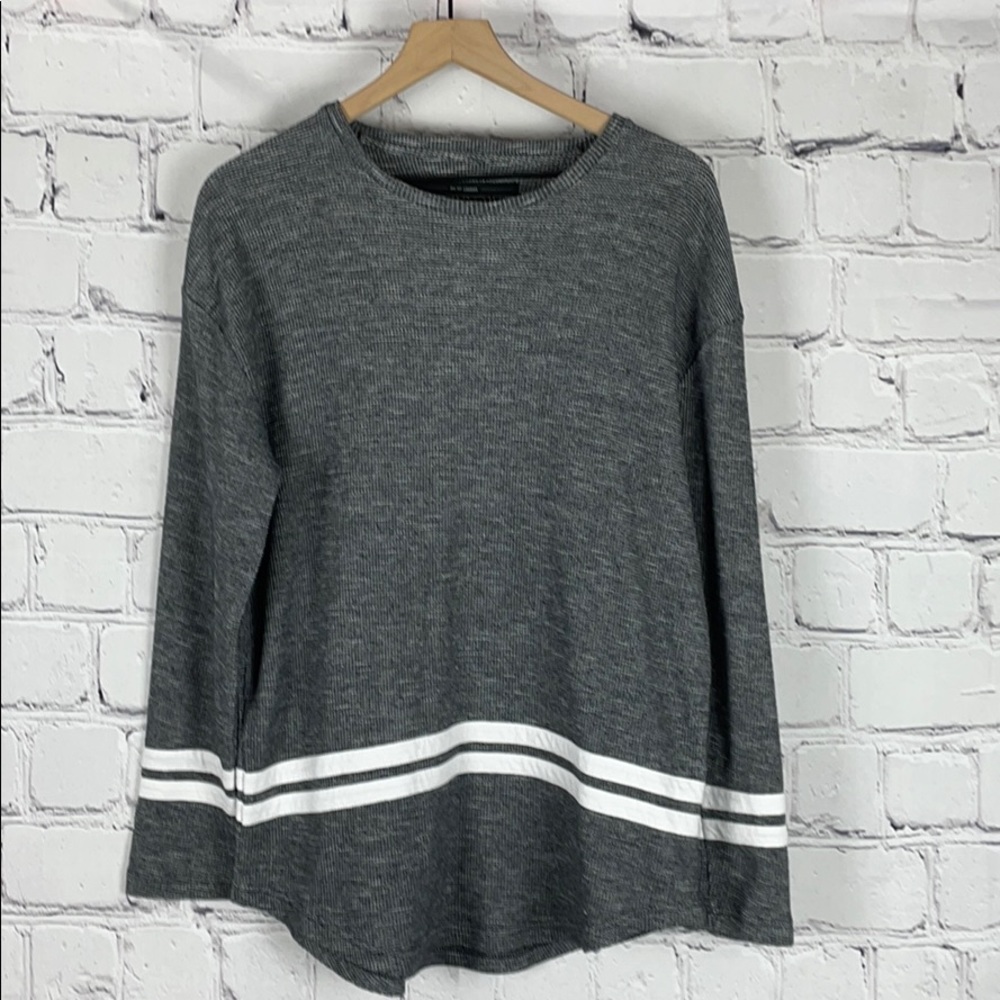 NWOT NARROWS Thermal Top Sz Small